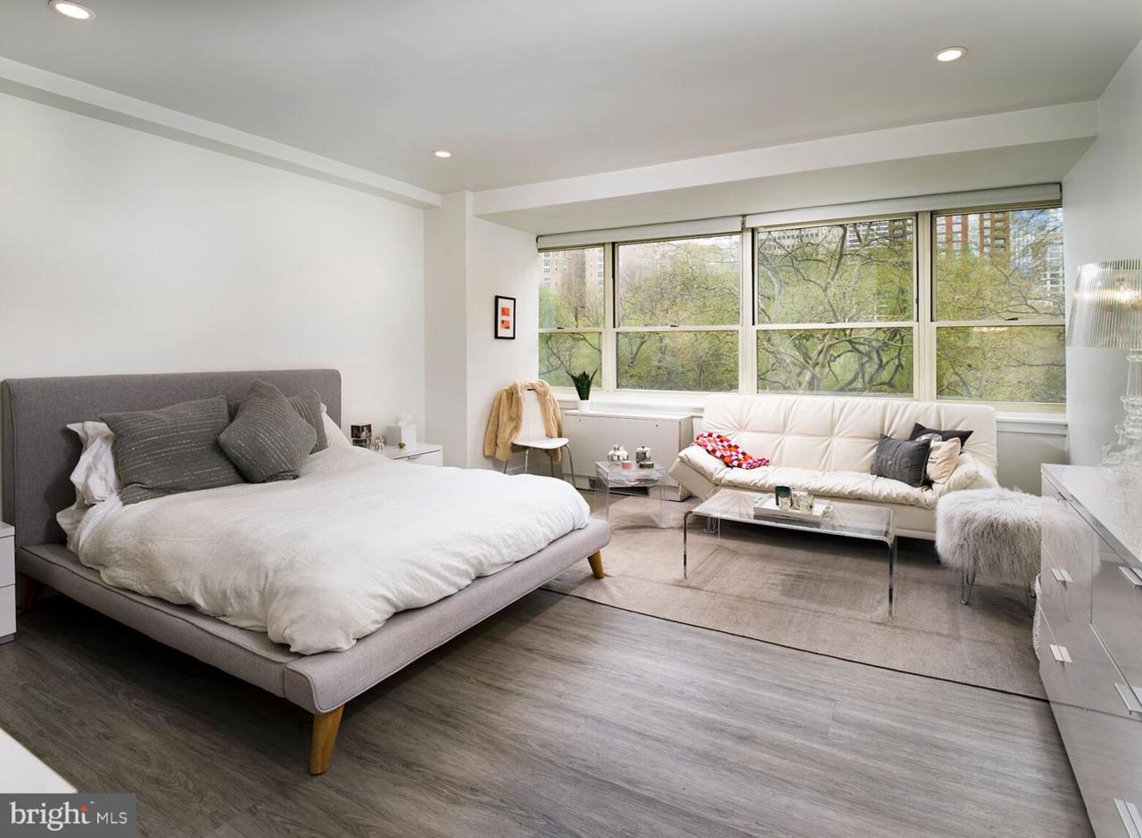 1810 Rittenhouse Square - Photo 1