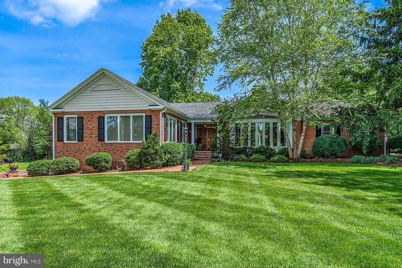 660 Country Club Road - Photo 1