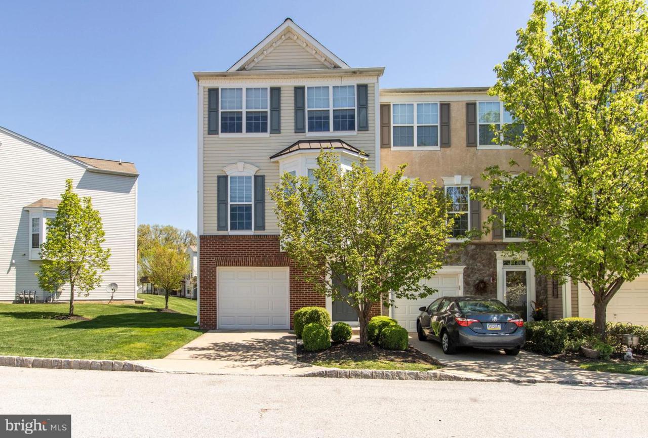 161 Hudson Drive - Photo 1