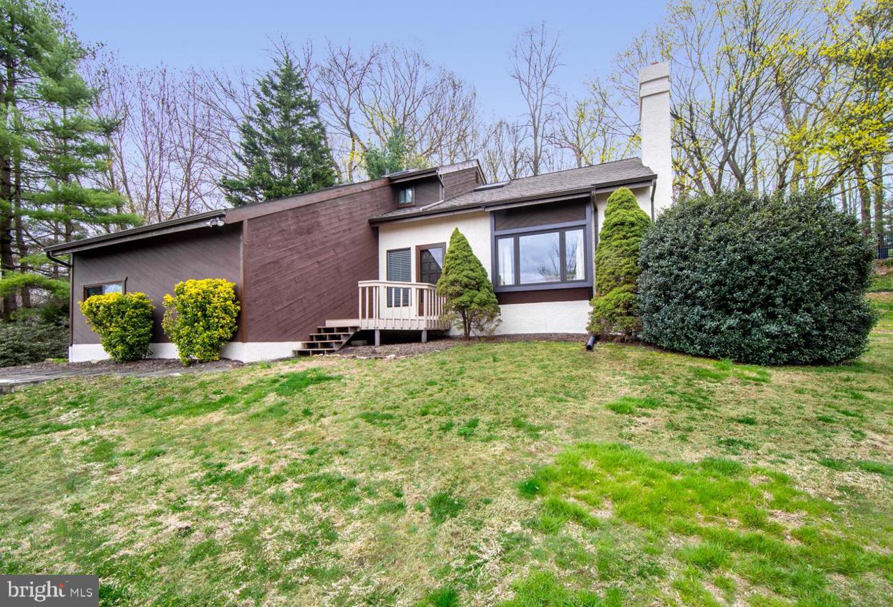2136 Greenbrier Drive - Photo 1