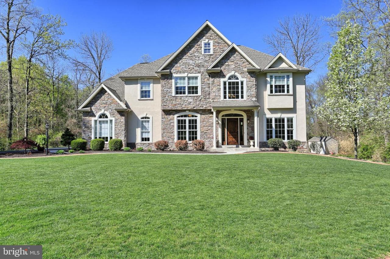 1381 Fox Hill Drive - Photo 1