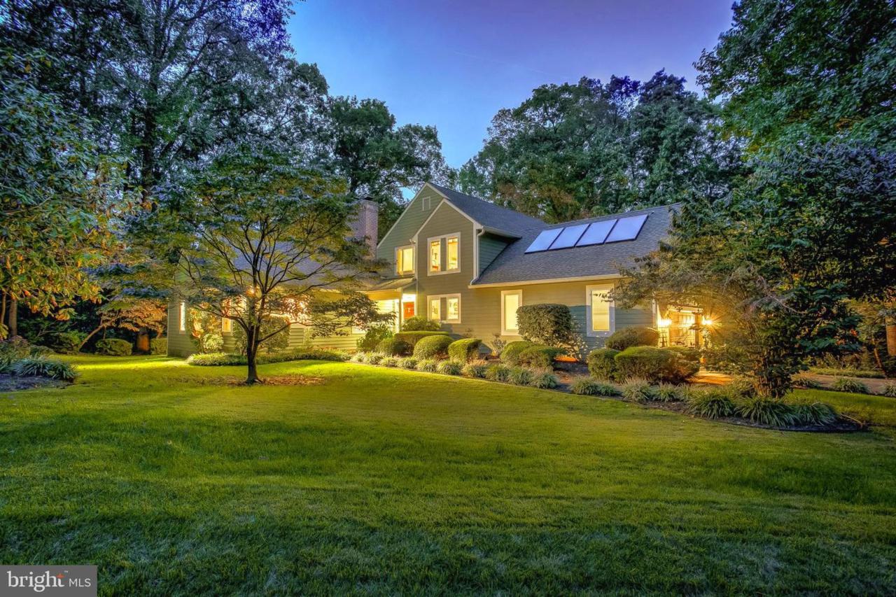 3606 Hampshire Glen Court - Photo 1