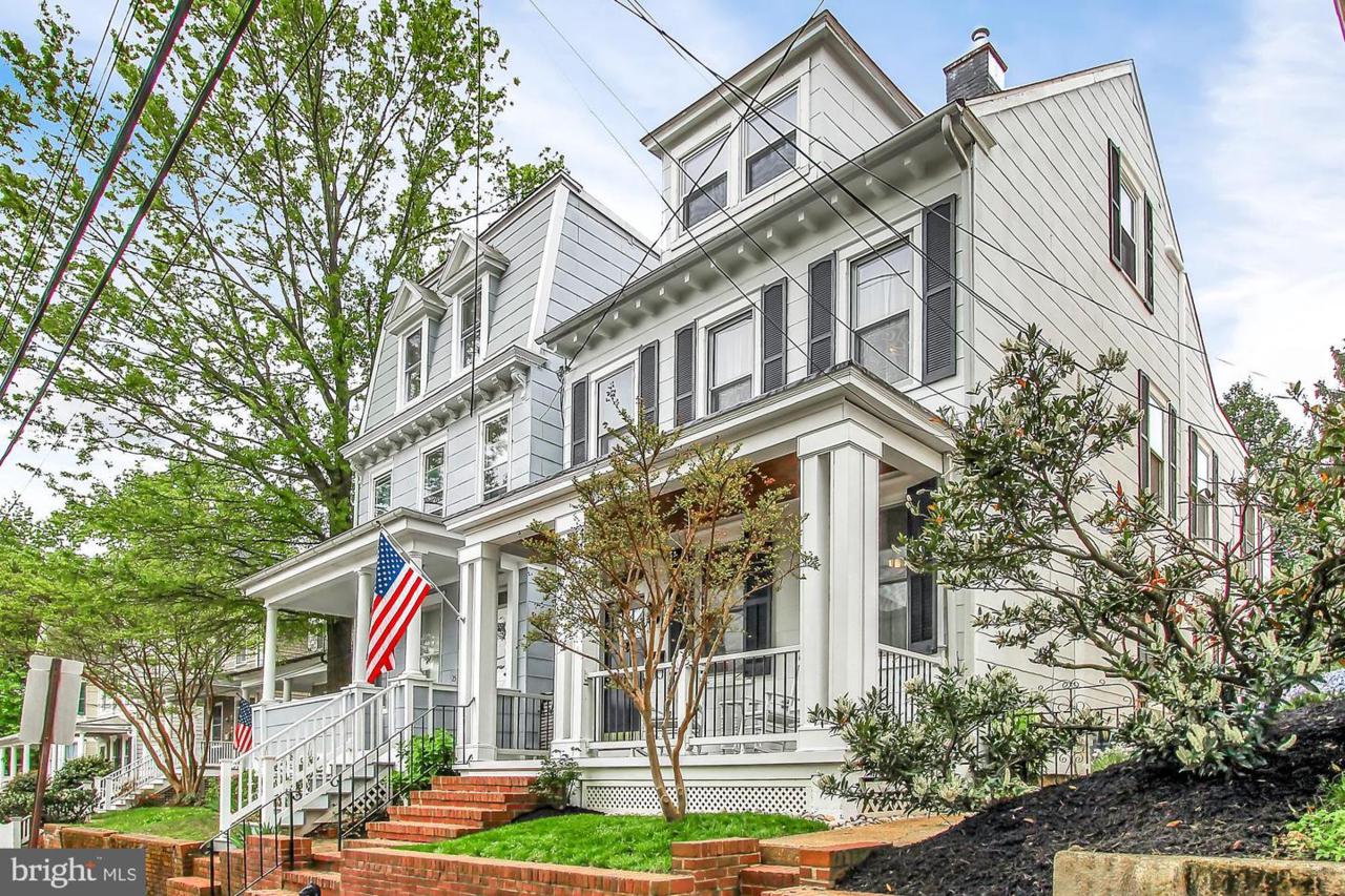 27 Murray Avenue - Photo 1