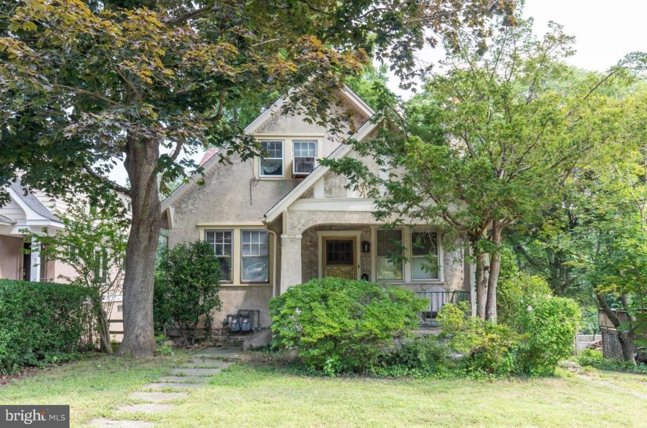 722 Lawson Avenue - Photo 1
