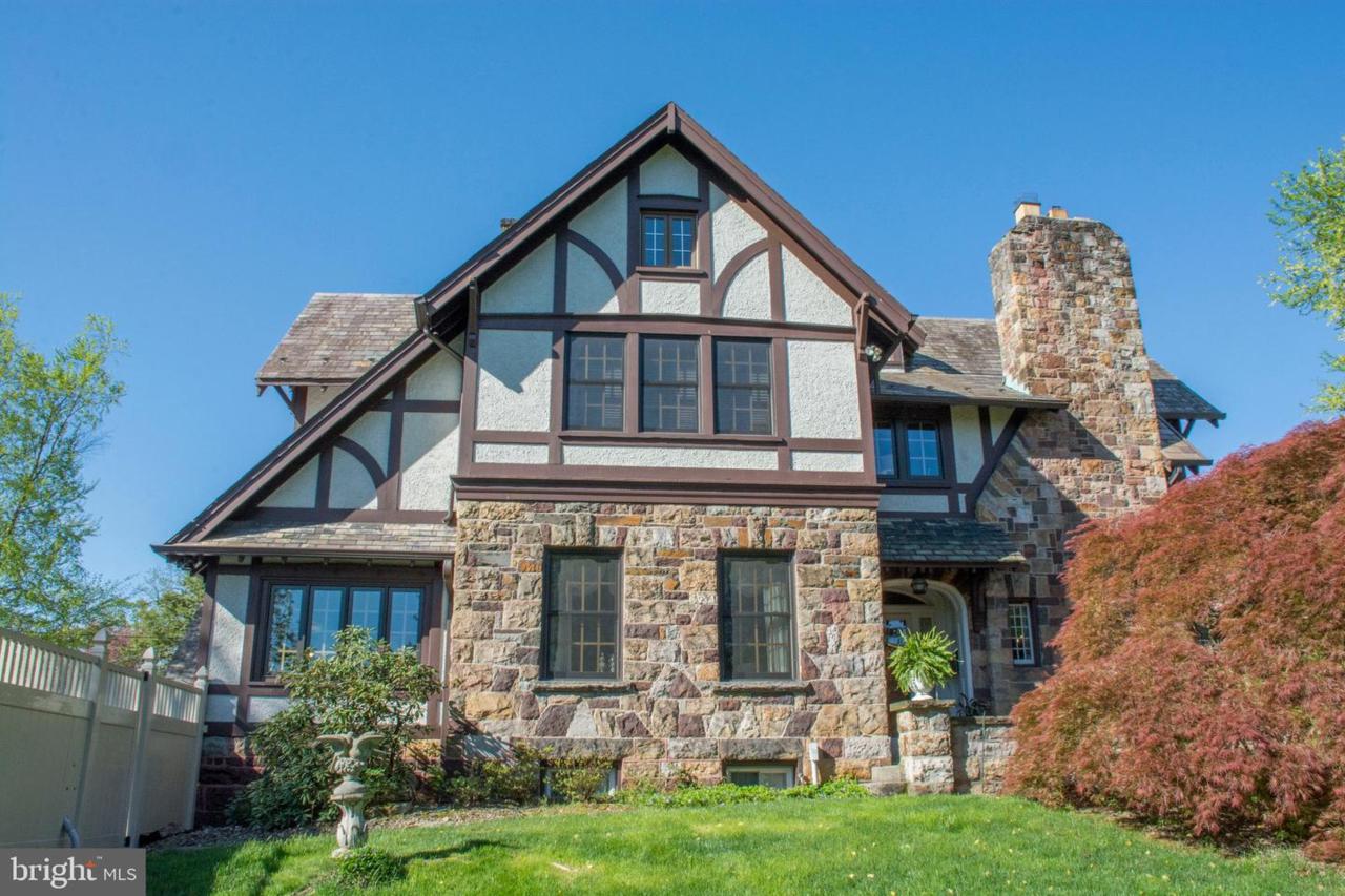 820 Windsor Road - Photo 1
