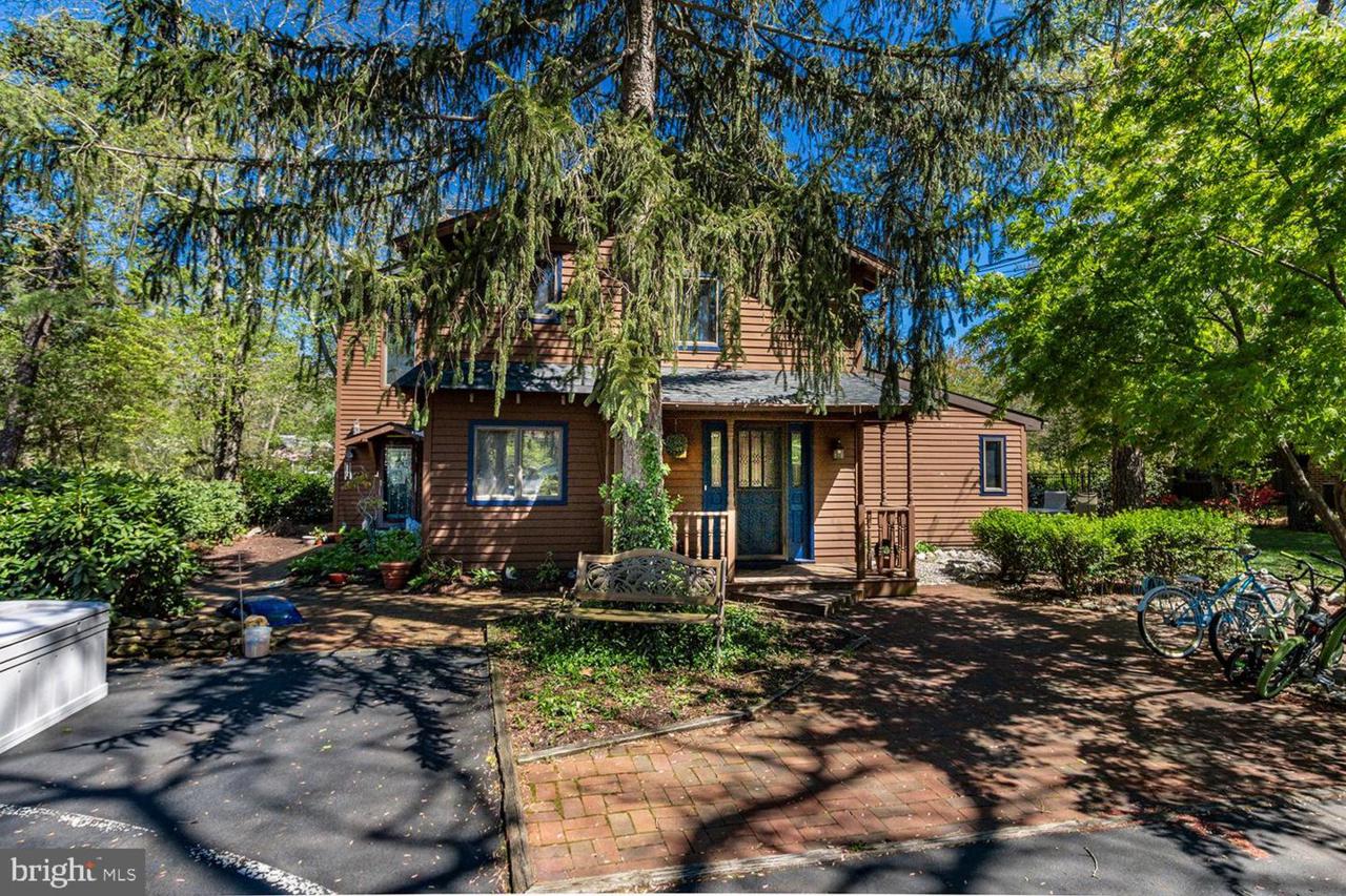 101 Meeshaway - Photo 1