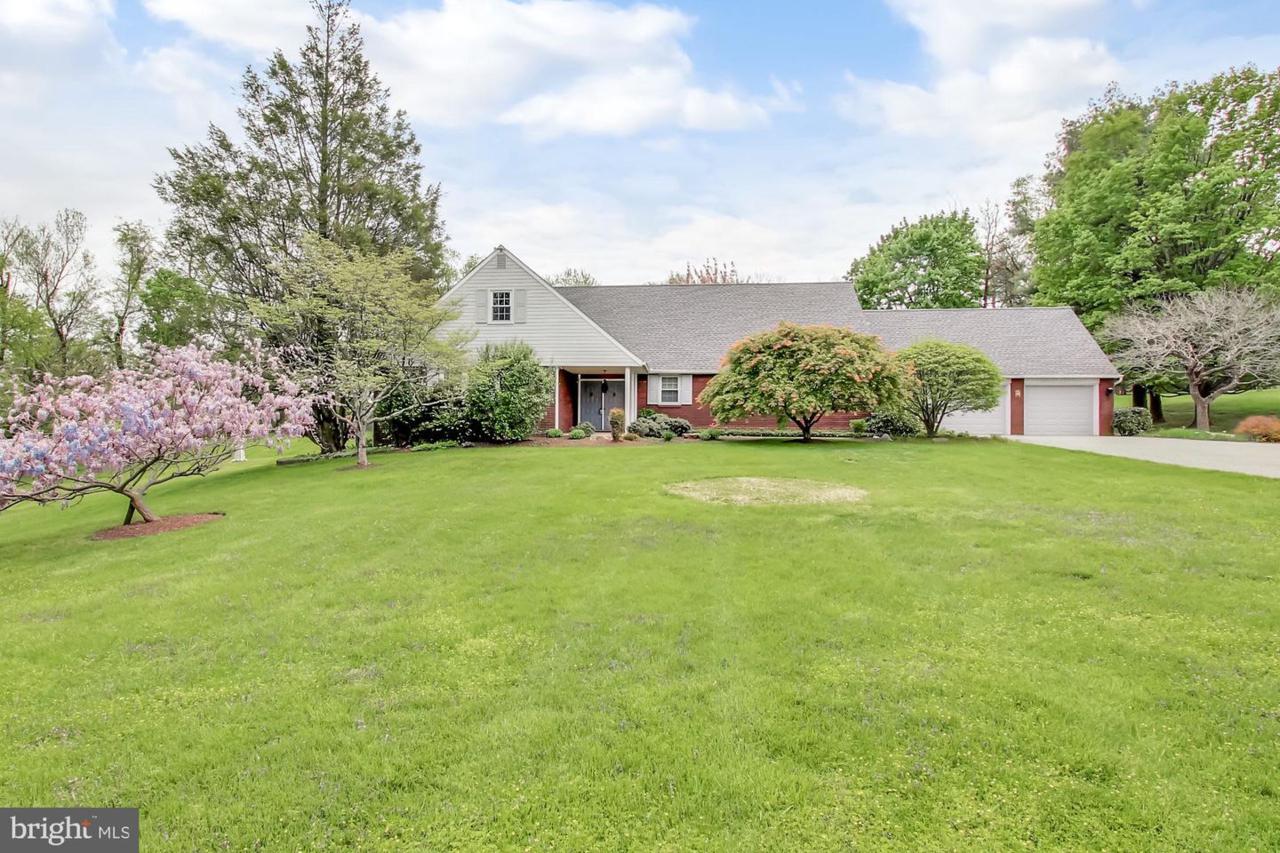 4407 Old Farm Road - Photo 1