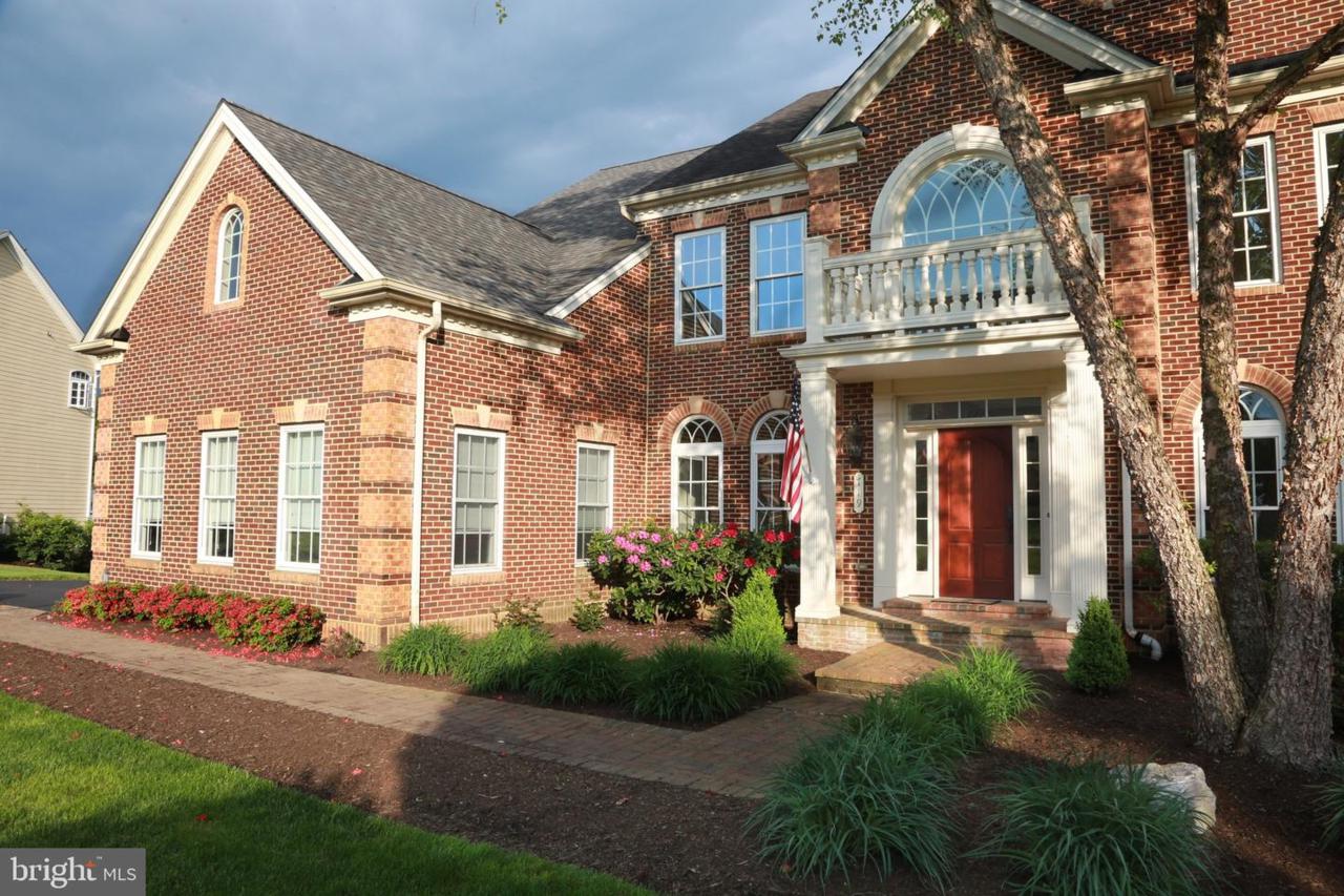 719 Shagbark Drive - Photo 1