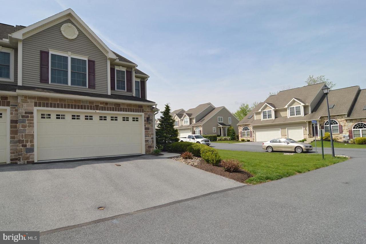 815 Rosemont Court - Photo 1