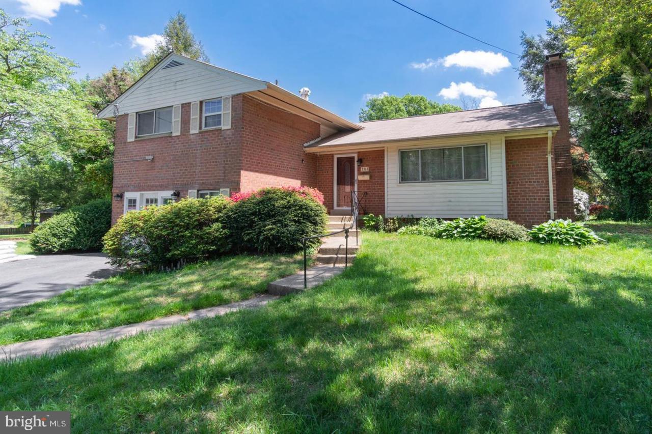 3313 Sleepy Hollow Road - Photo 1