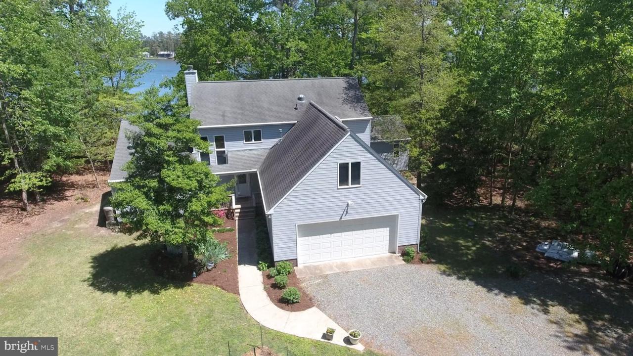 458 Kingscote Drive - Photo 1