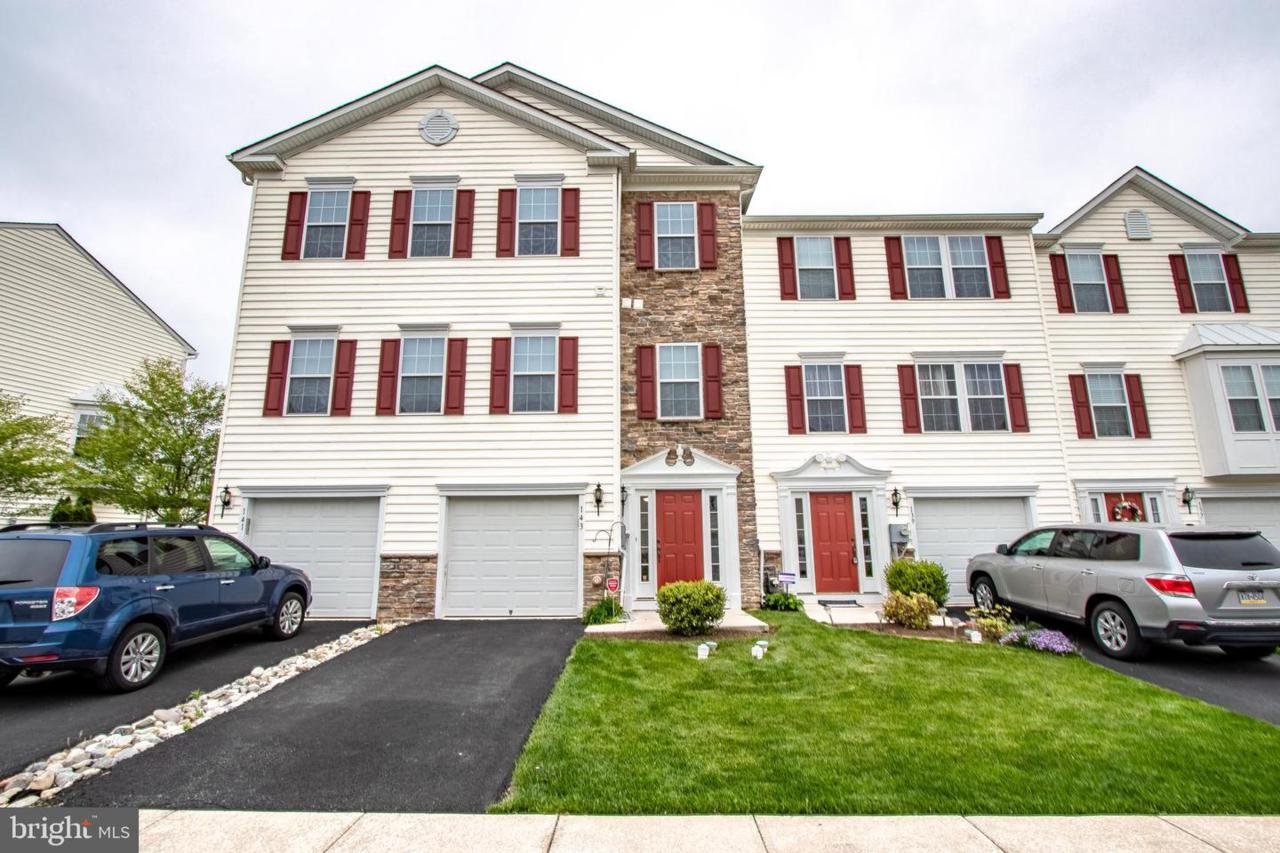 143 Larose Drive - Photo 1