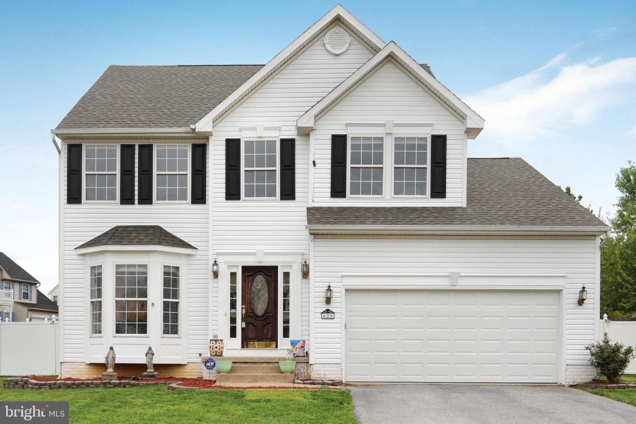 620 Crosswinds Drive - Photo 1