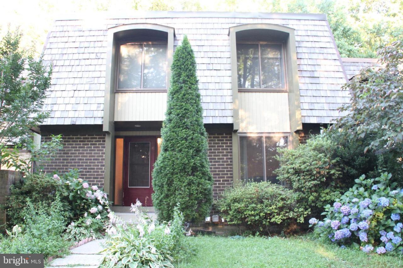 9416 Fern Hollow Way - Photo 1