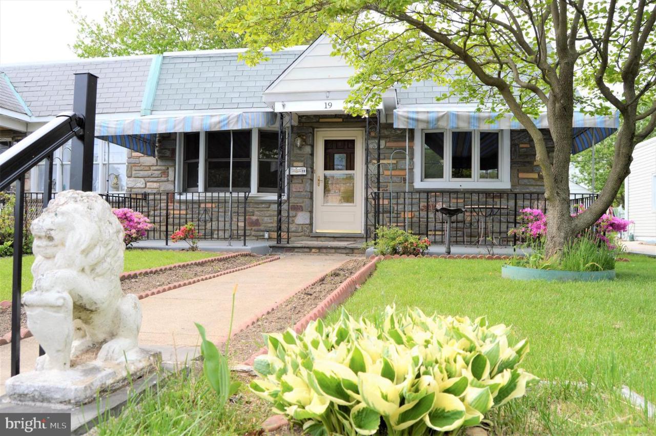 19 Berkley Avenue - Photo 1