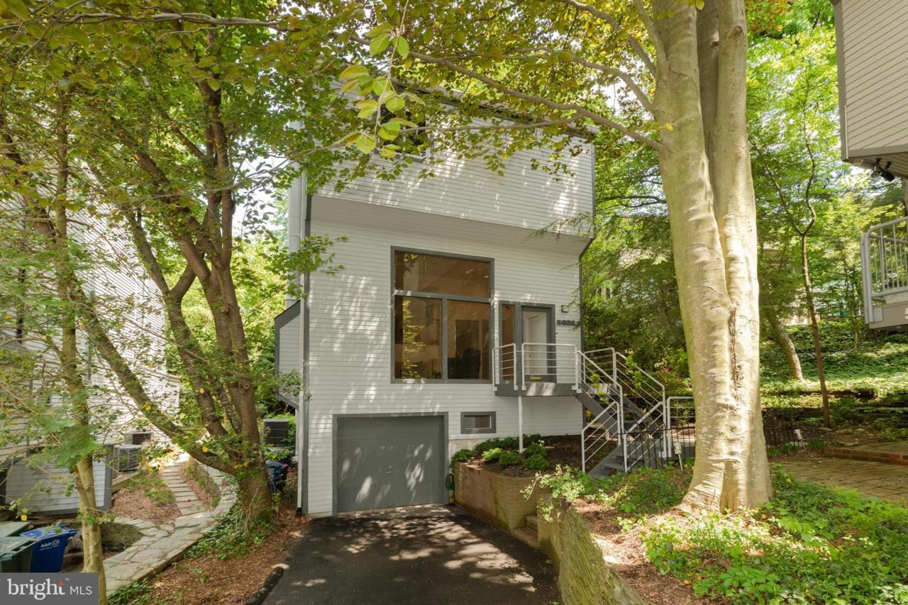 5036 1/2 DANA Place - Photo 1