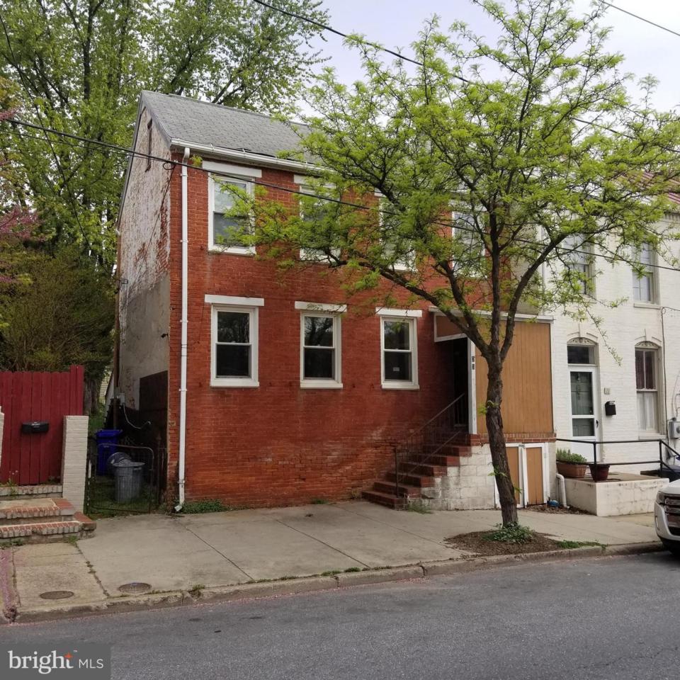 23 5TH Street - Photo 1