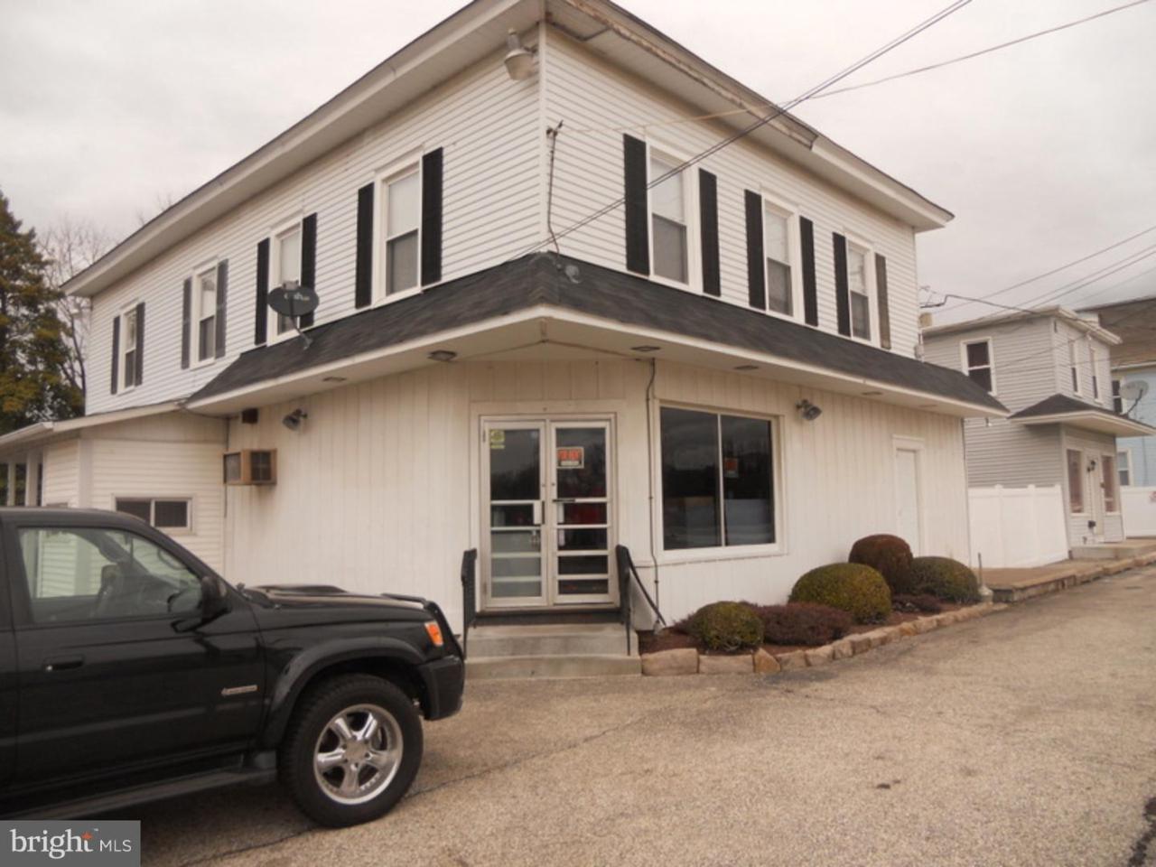 180 Center Street - Photo 1