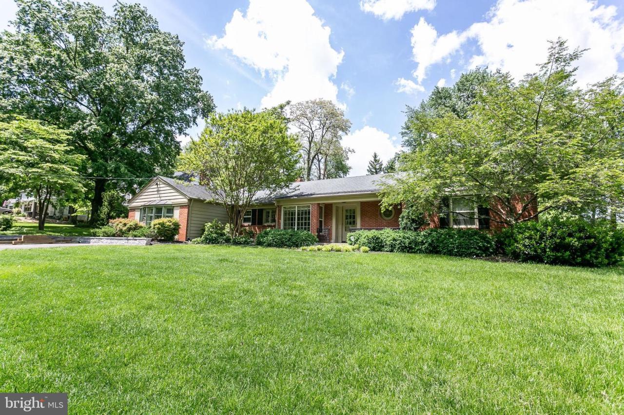 514 Hampton Lane - Photo 1