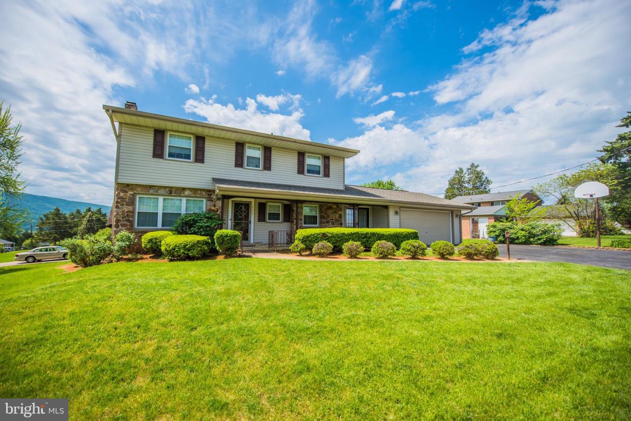 760 Laurie Drive - Photo 1