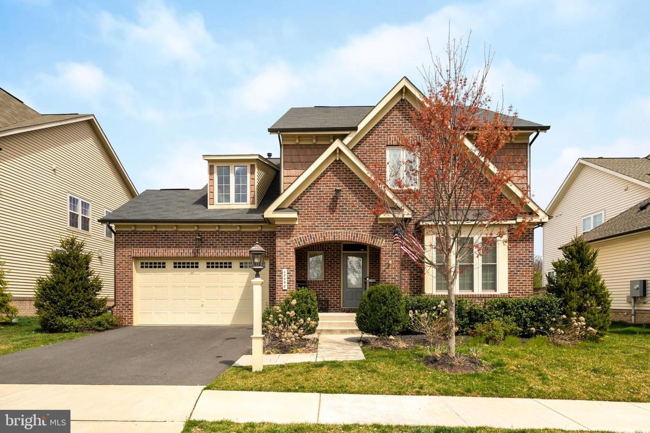 42398 Myan Gold Drive - Photo 1