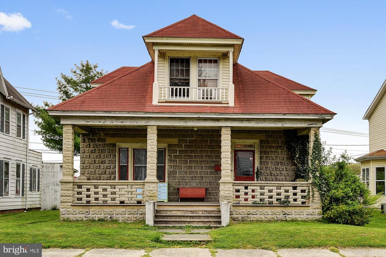 225 Commerce Street - Photo 1