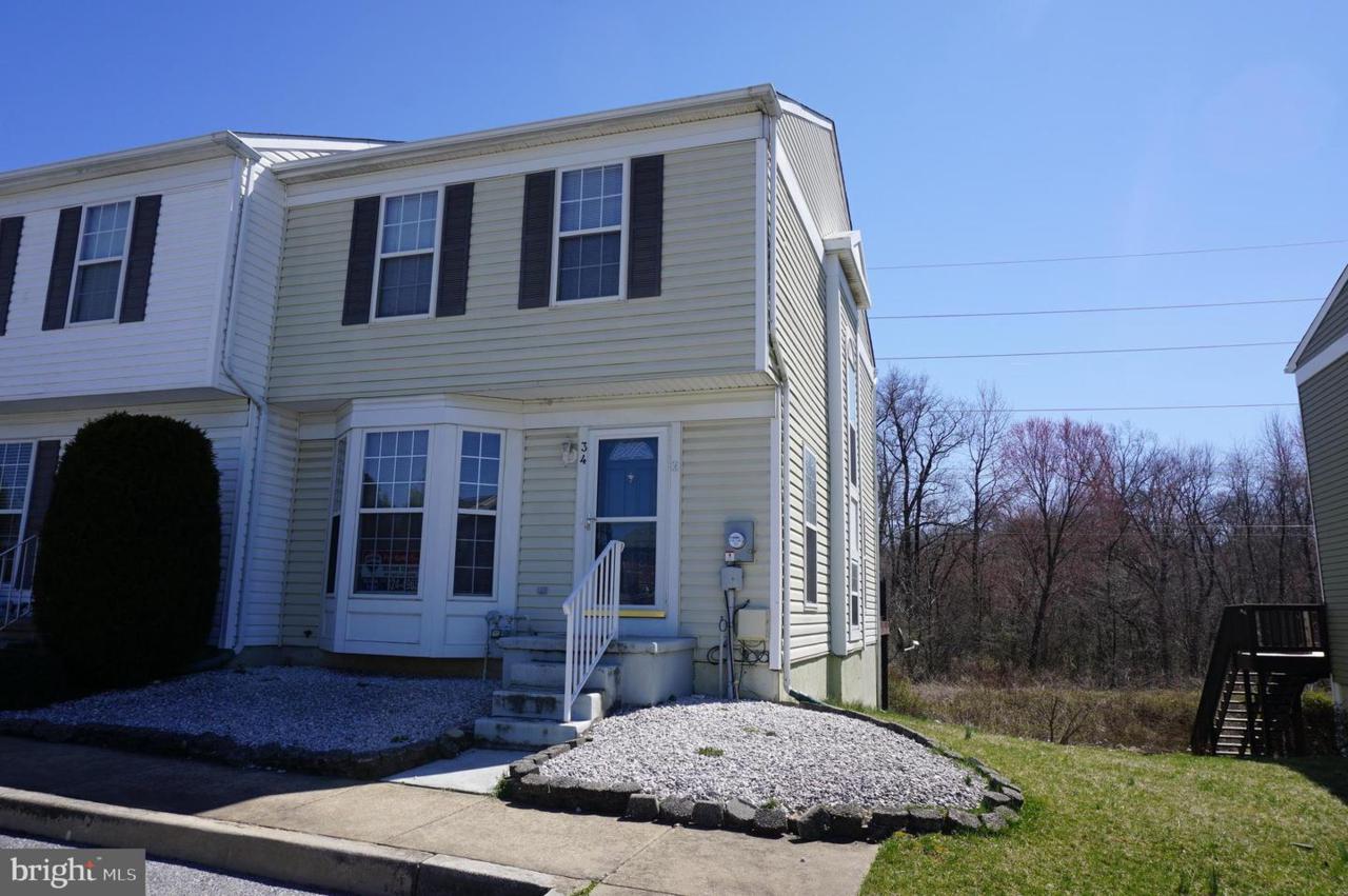 34 Charles Court - Photo 1