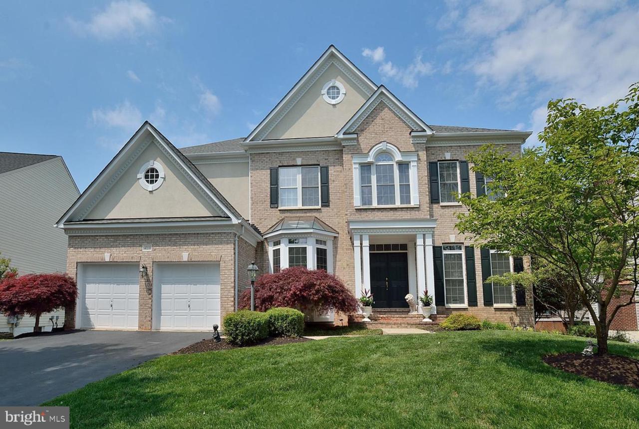 47233 Middle Bluff Place - Photo 1