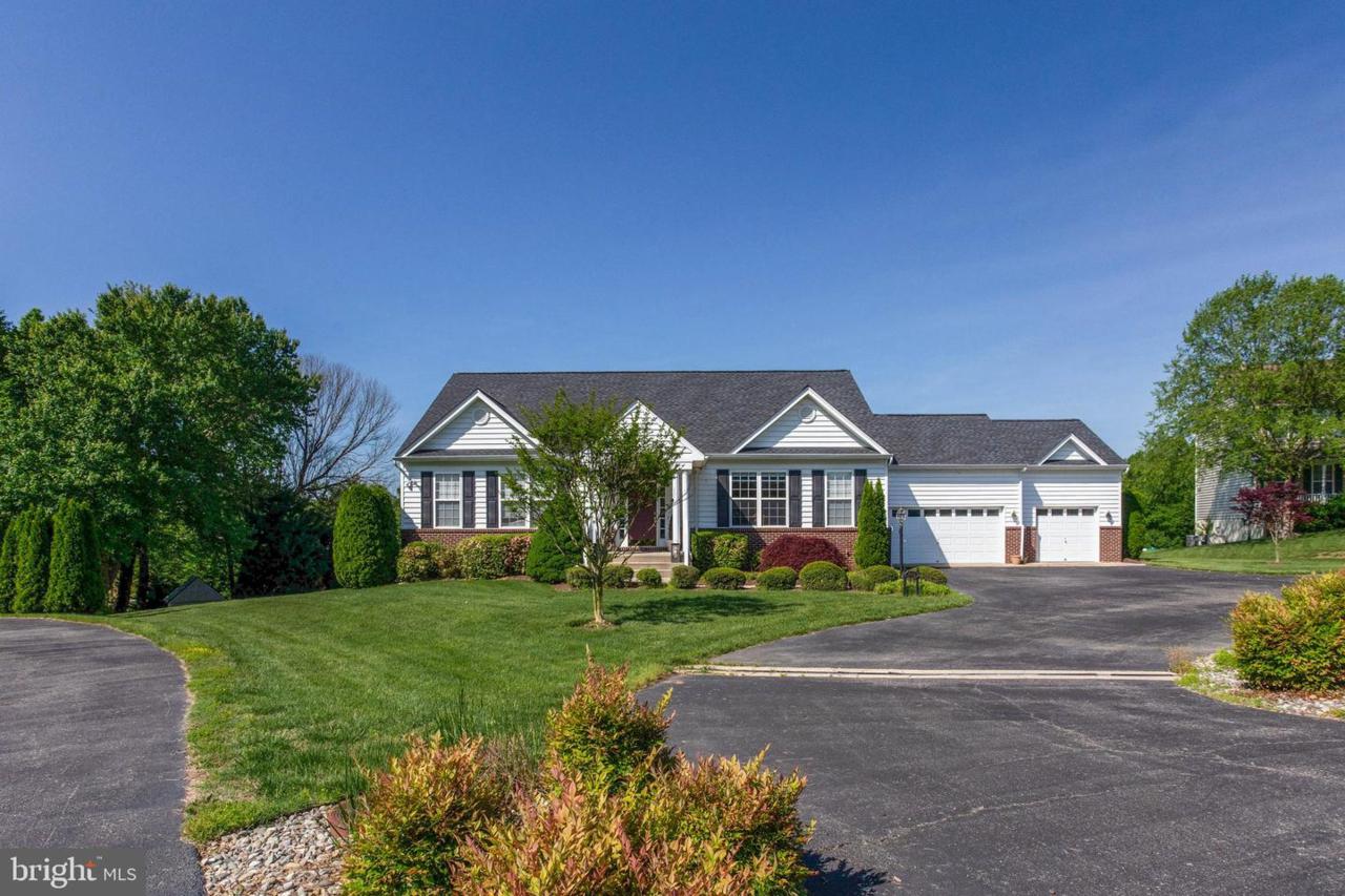 465 Sablewood Drive - Photo 1