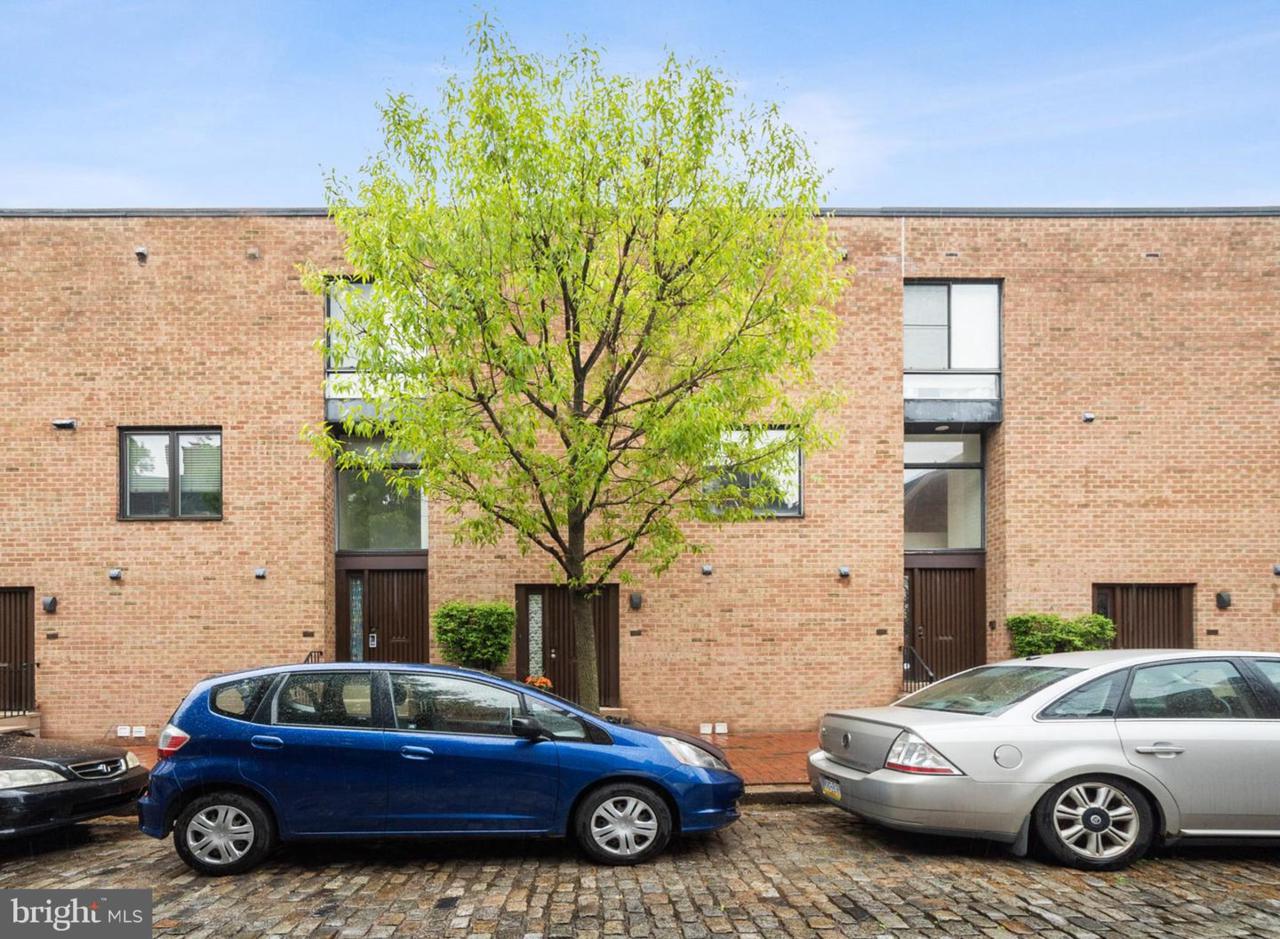 319 2ND Street - Photo 1