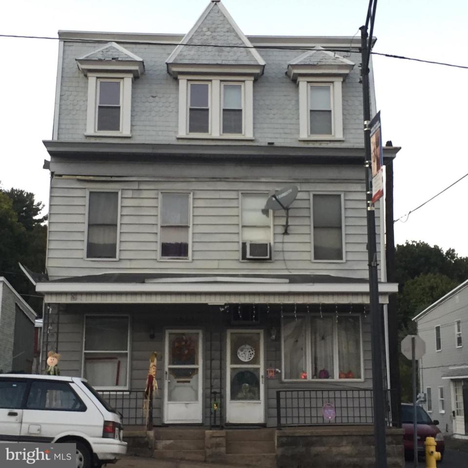 1601-1603 Centre Street - Photo 1