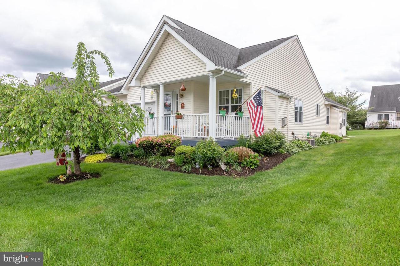 416 Glenview Drive - Photo 1