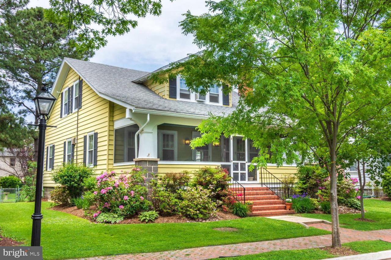 107 Chestnut Street - Photo 1