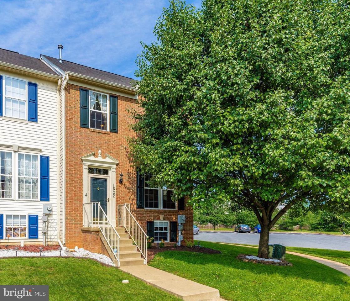1832 Country Run Way - Photo 1