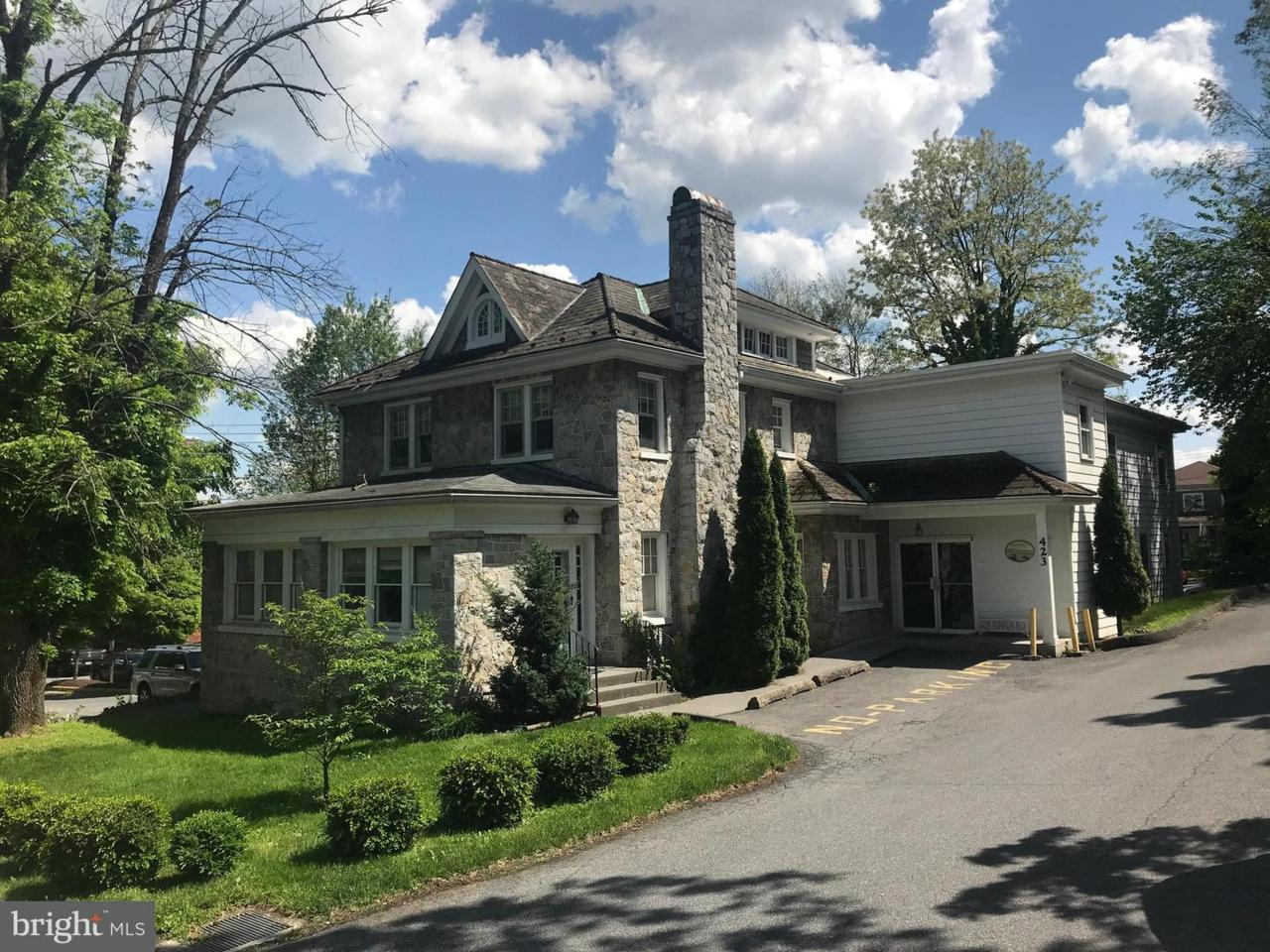 423 Cork Street - Photo 1