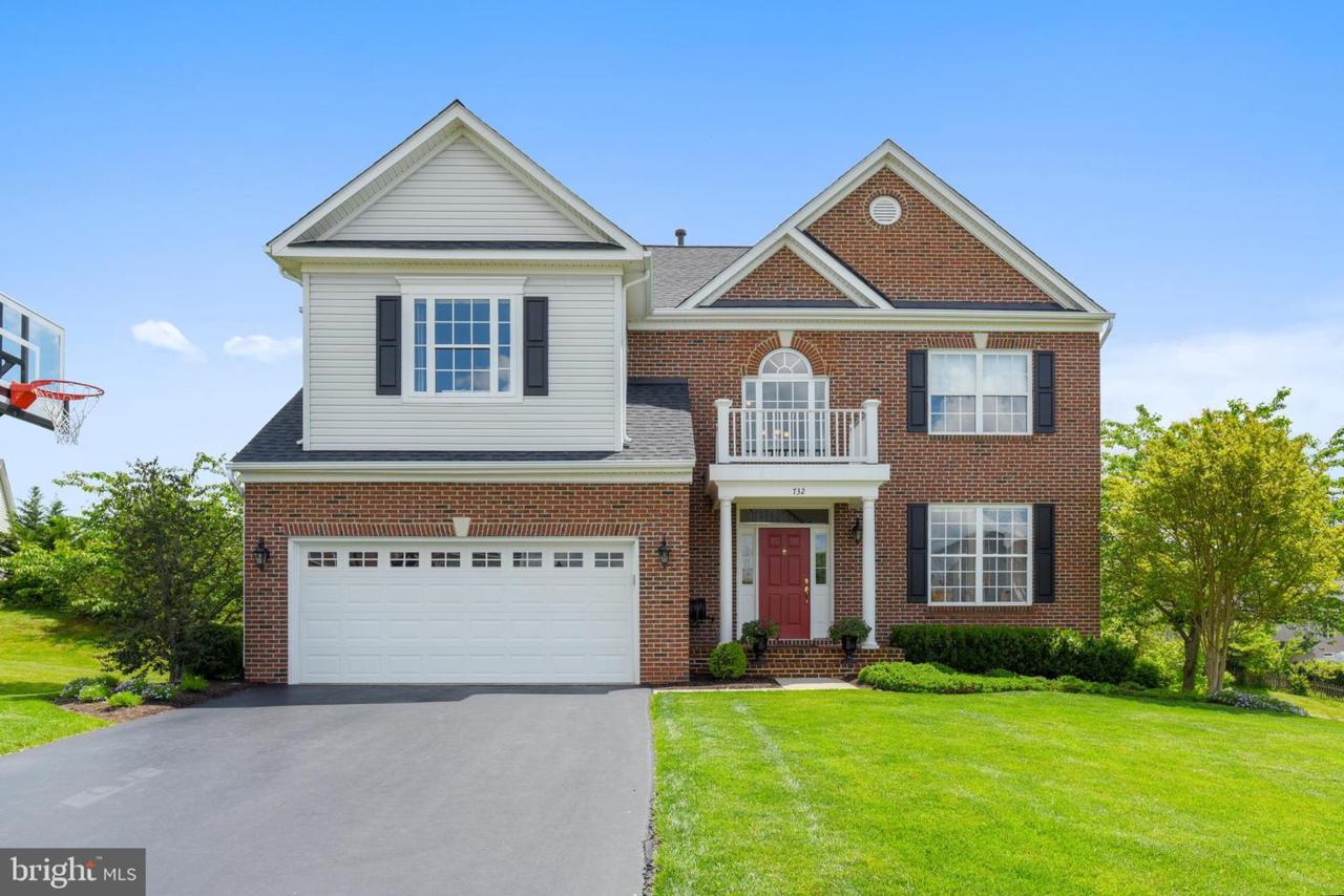 732 Hunton Place - Photo 1