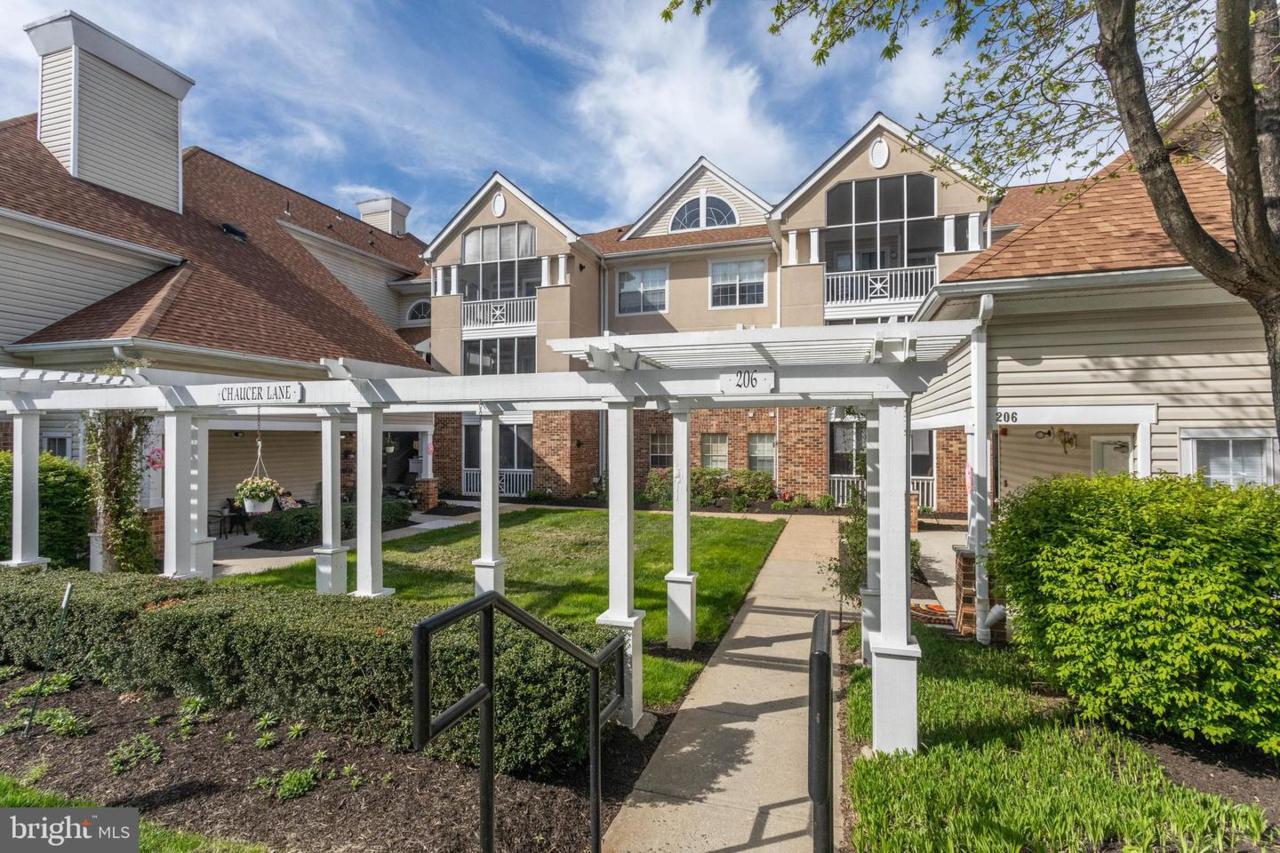 206 Chaucer Lane - Photo 1