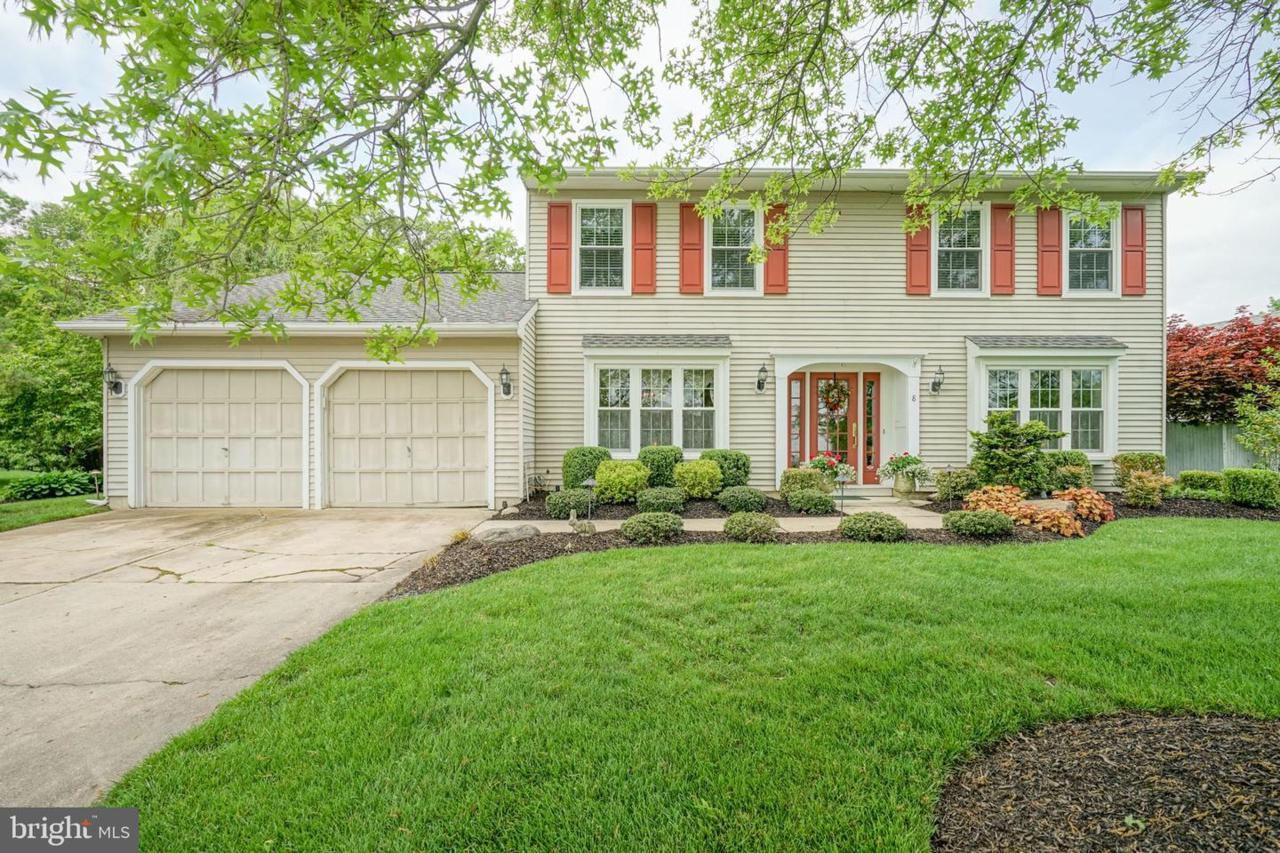 8 Elsinore Drive - Photo 1