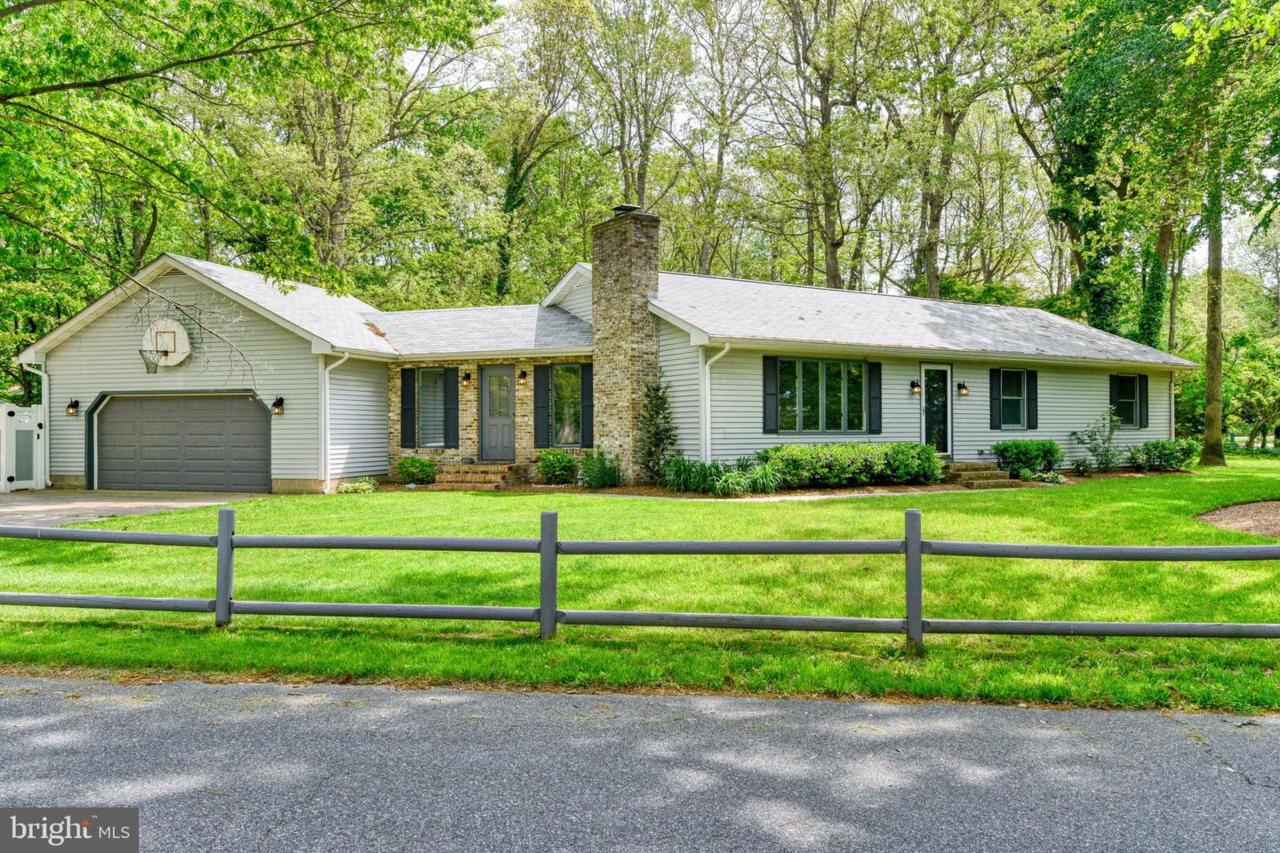 800 Birch Avenue - Photo 1