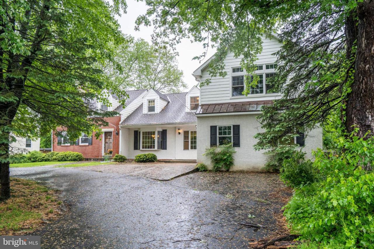911 Campbell Lane - Photo 1