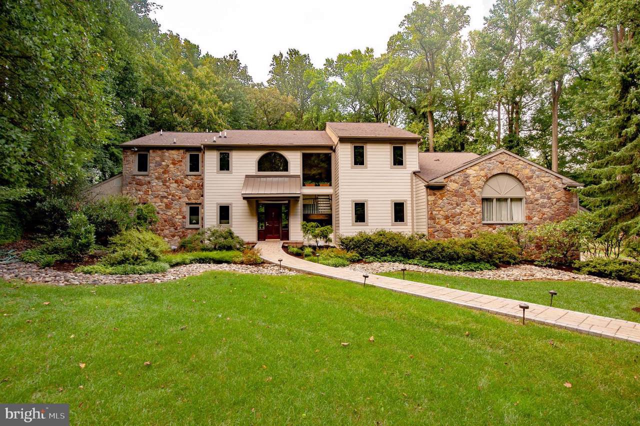 348 Sugartown Road - Photo 1