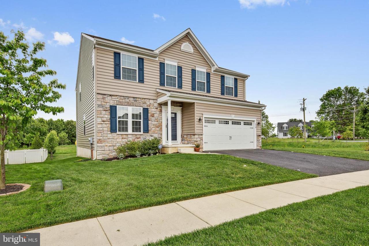 210 Armata Drive - Photo 1