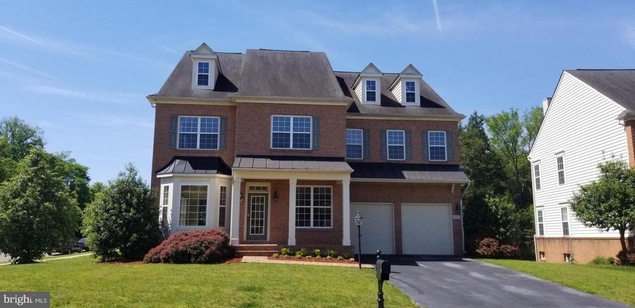 46071 Earle Wallace Circle - Photo 1