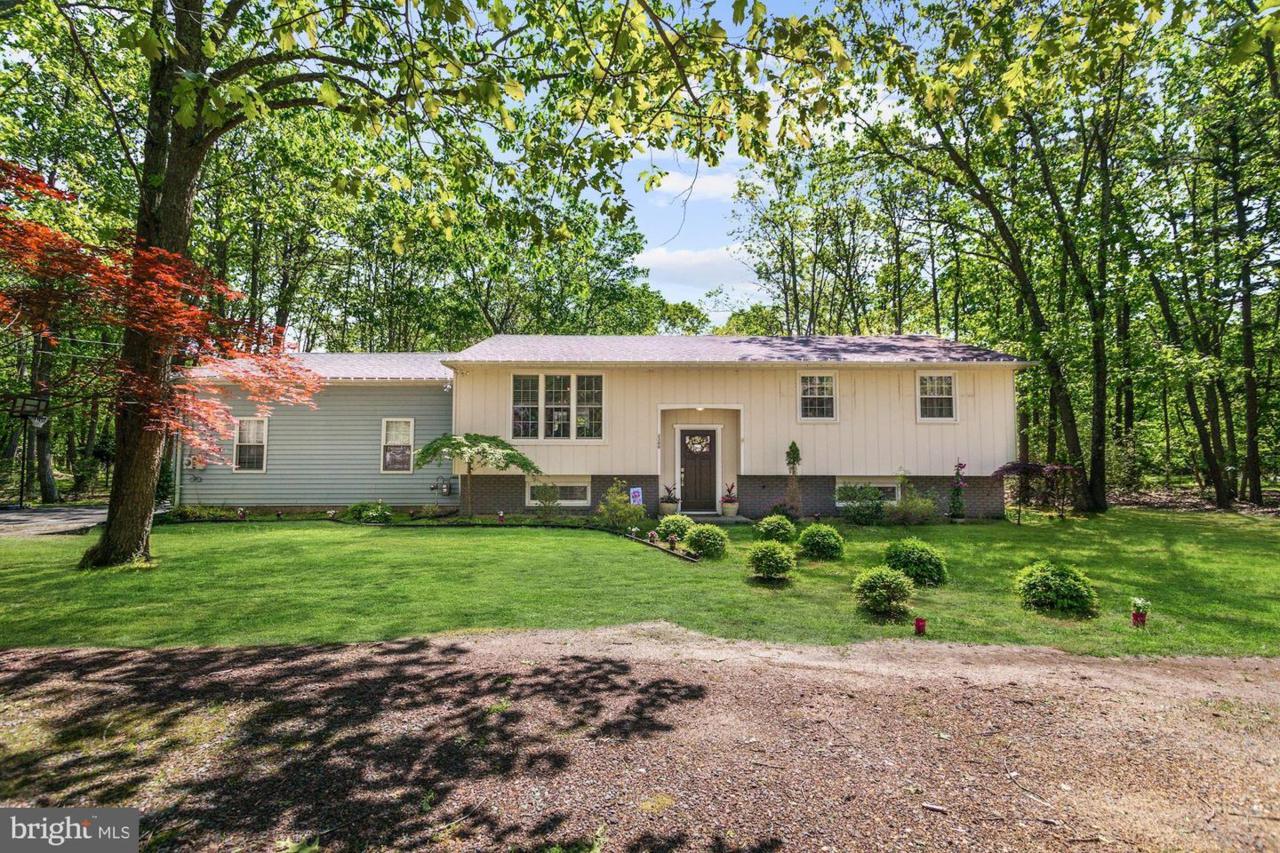 2300 Tremont Avenue - Photo 1