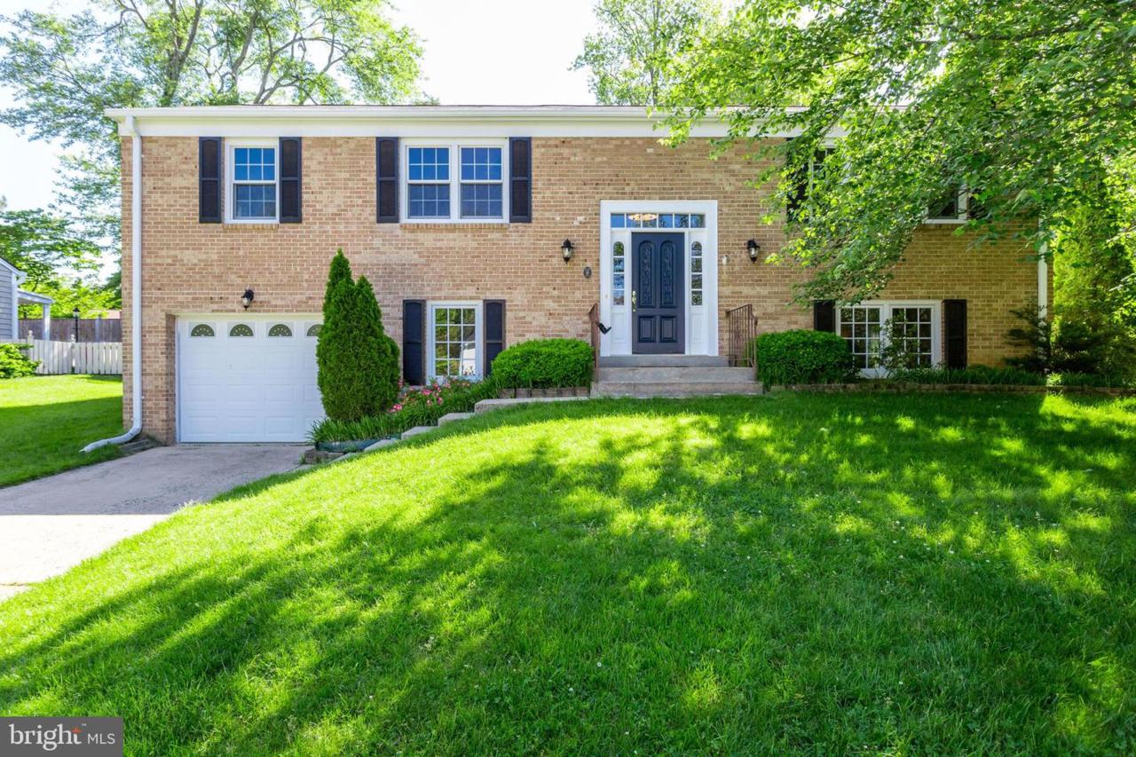8607 Cotswold Court - Photo 1
