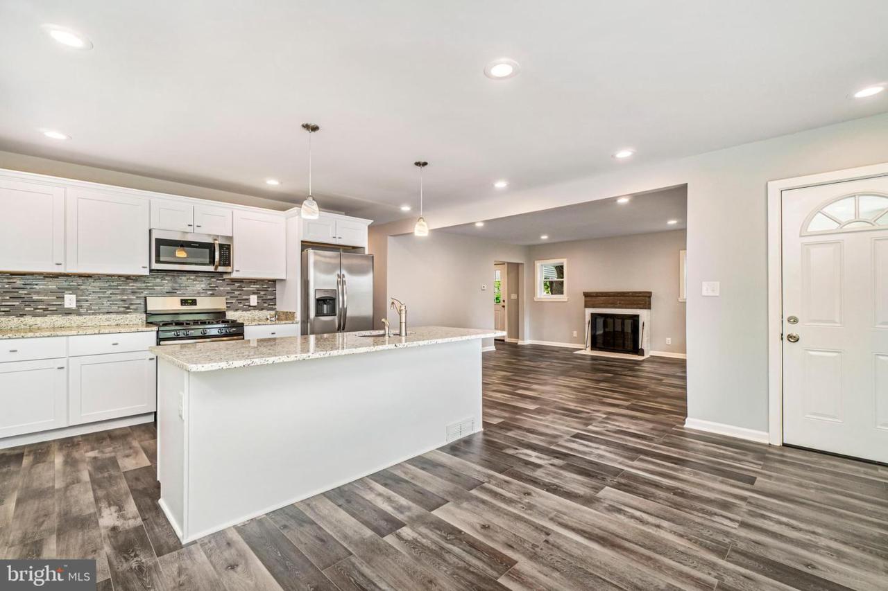 3209 Mcshane Way - Photo 1