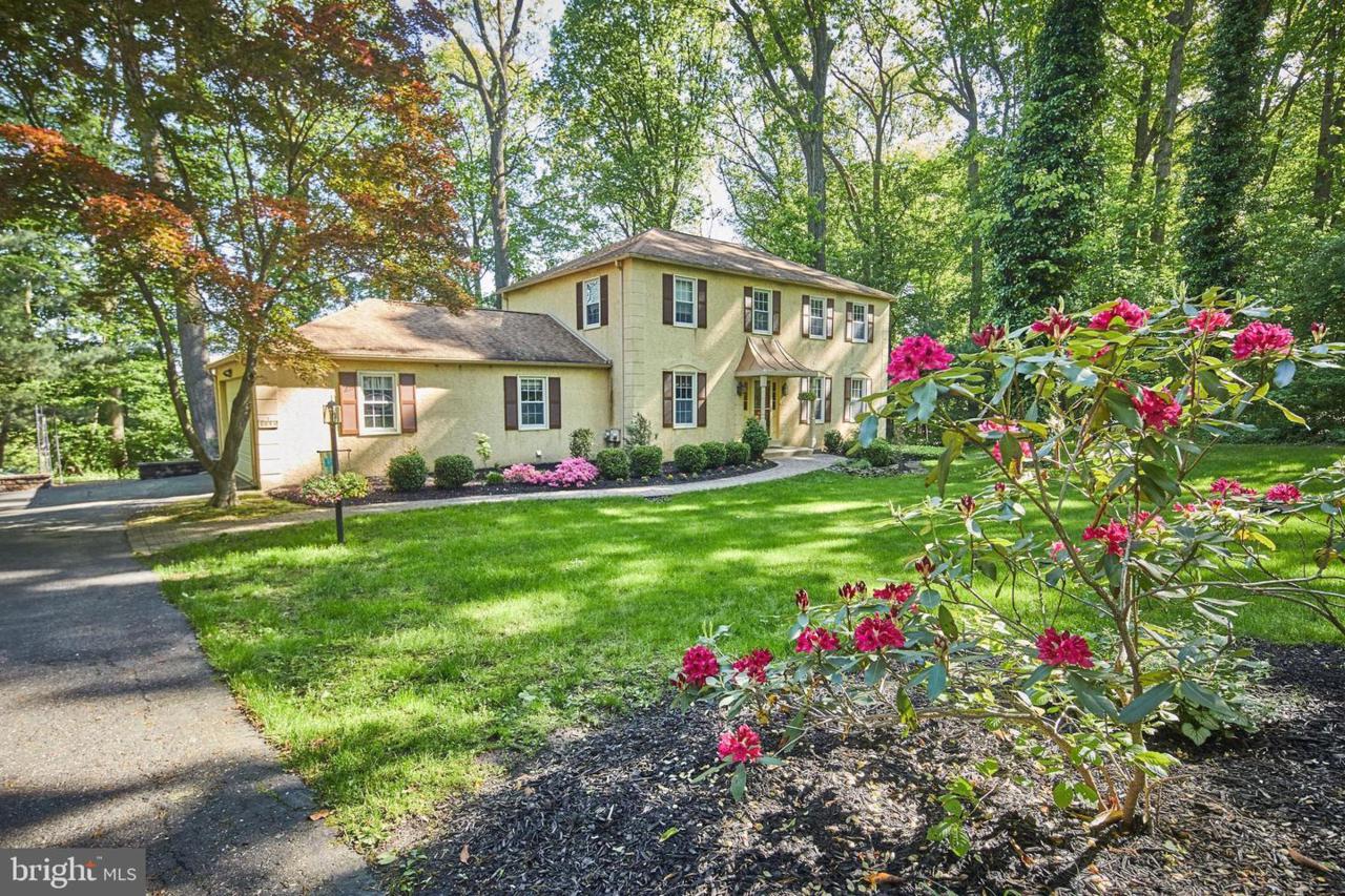 806 Lisadell Drive - Photo 1