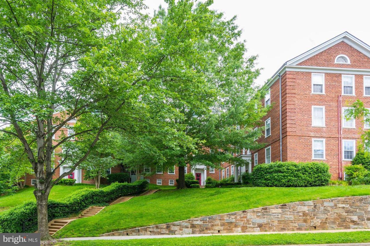 3861 Porter Street - Photo 1