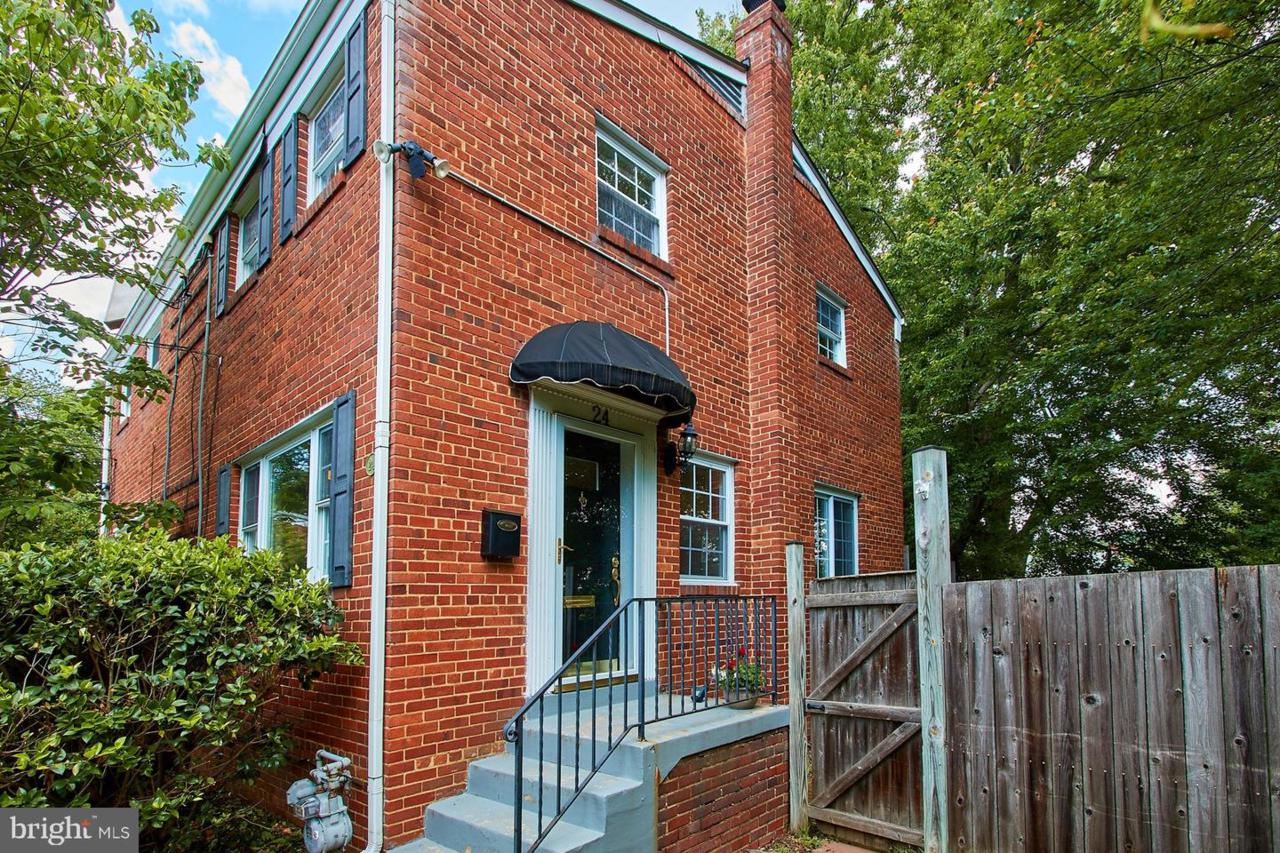 24 Underwood Place - Photo 1