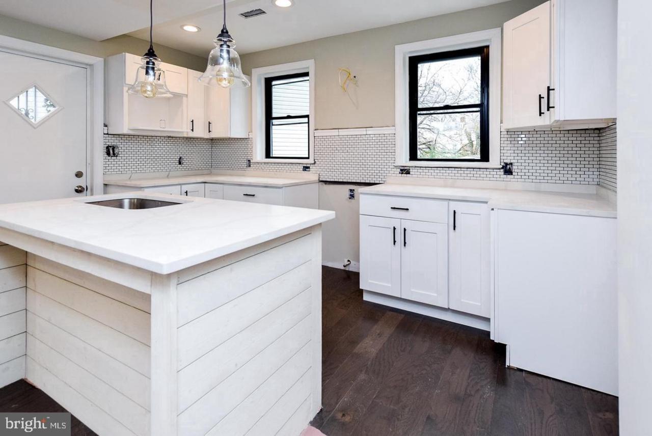 5222 Hayes Street - Photo 1